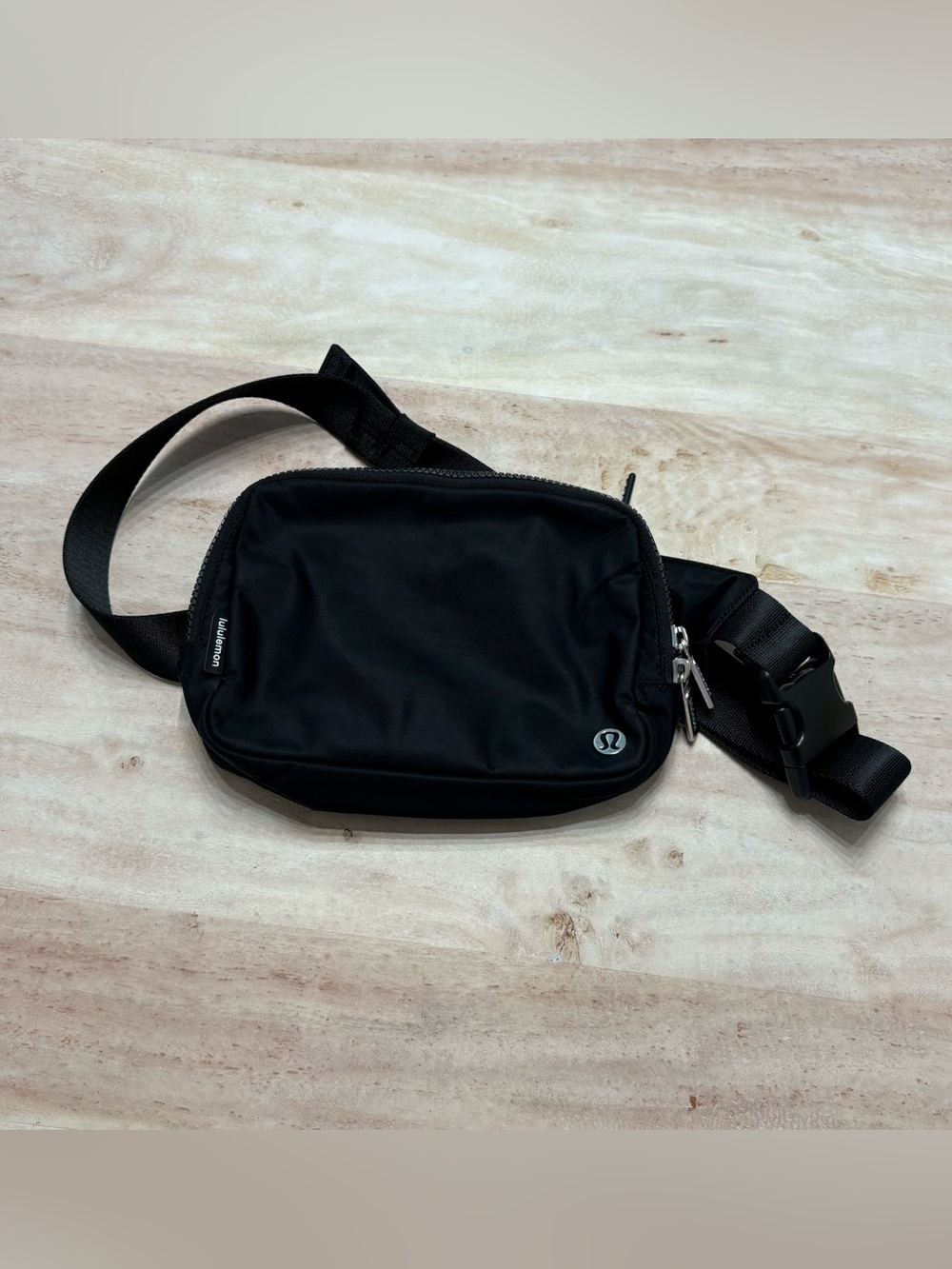 LULULEMON Everywhere Belt Bag